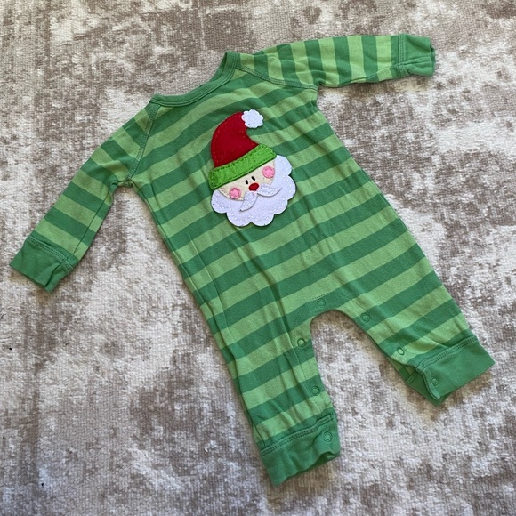 Mudpie Santa one piece - Picture 1 of 4